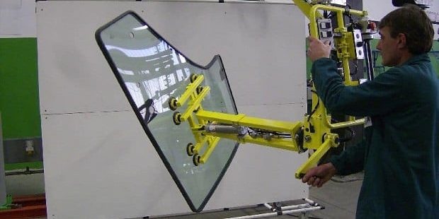 material-handling-door-glasses-3 material-handling-door-glasses-3