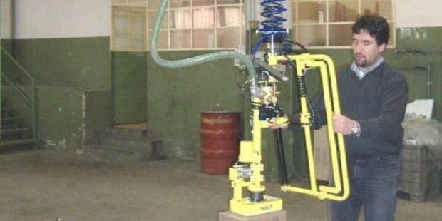 handling-cases-pallets-525×700 handling-cases-pallets