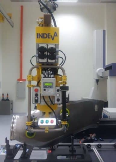 Industria Aerospaziale Un altro punto di forza dei manipolatori industriali di Scaglia INDEVA è senza dubbio il posizionamento del carico che, grazie al coordinamento intuitivo e naturale del movimento e senza opporre alcuna resistenza, risulta essere preciso.