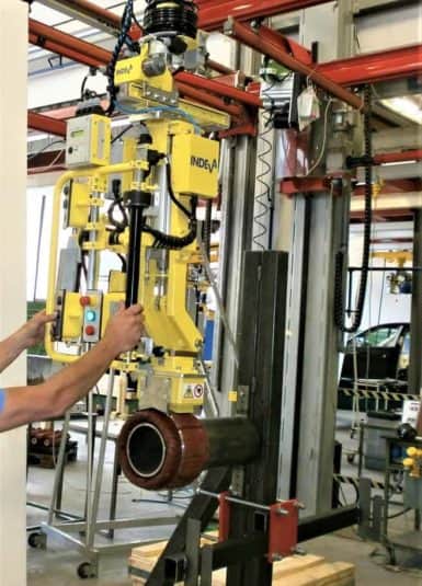 Un INDEVA rileva e controbilancia istantaneamente e automaticamente il peso del carico sollevato annullandolo, inoltre non ha pulsanti da premere durante la movimentazione e non richiede azioni di regolazione in base alla grandezza dei componenti dei motori elettrici.