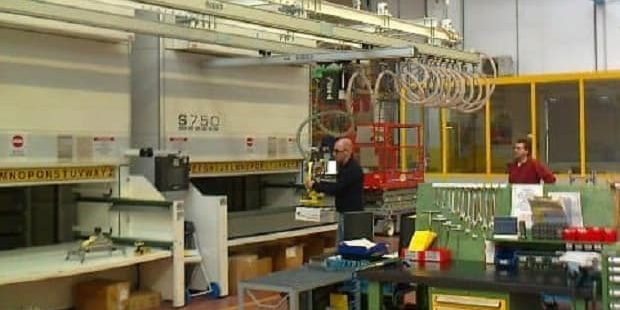 Vertical-warehouse-INDEVA-load-handling Vertical-warehouse-INDEVA-load-handling