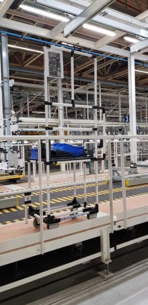 Lean MAnufacturing Automotive Industry work station trolley
