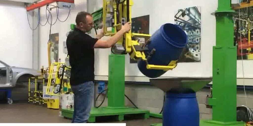 Industrial Manipulator for handling drums and empty them with ease and precision