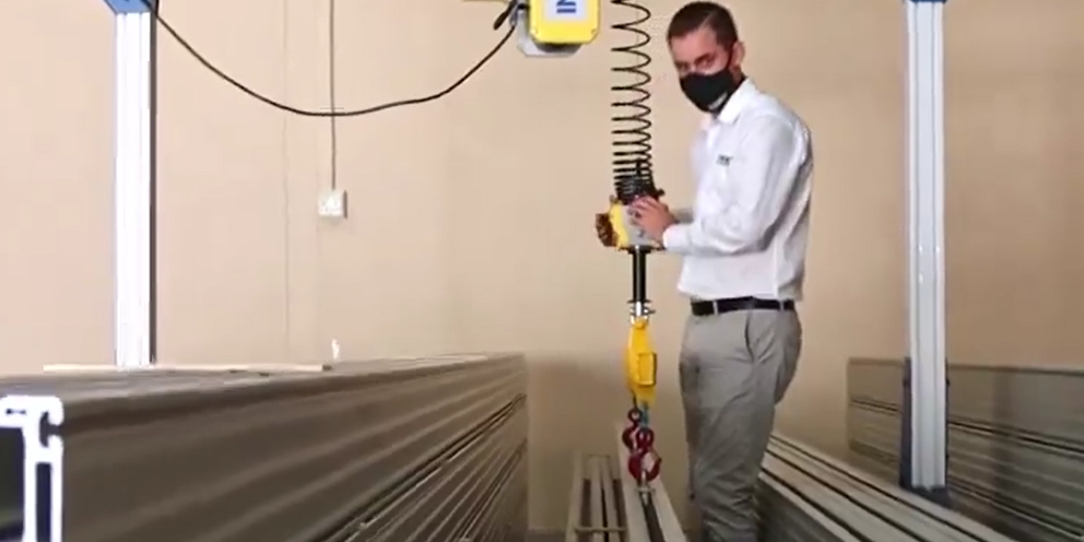 profili in alluminio Liftronic easy per la movimentazione di profili in alluminio
